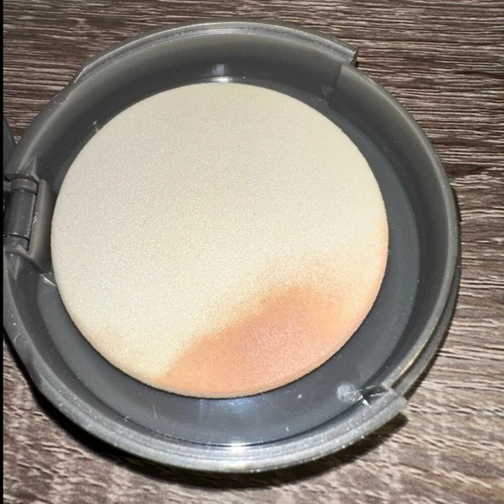 Mirabella pure press foundation pressed makeup face‎